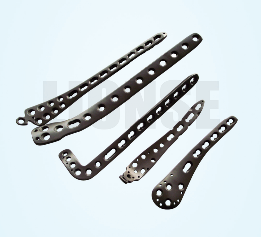 Tıbbi implantlarda neden titanyum alaşımlı bileşenler tercih ediliyor?